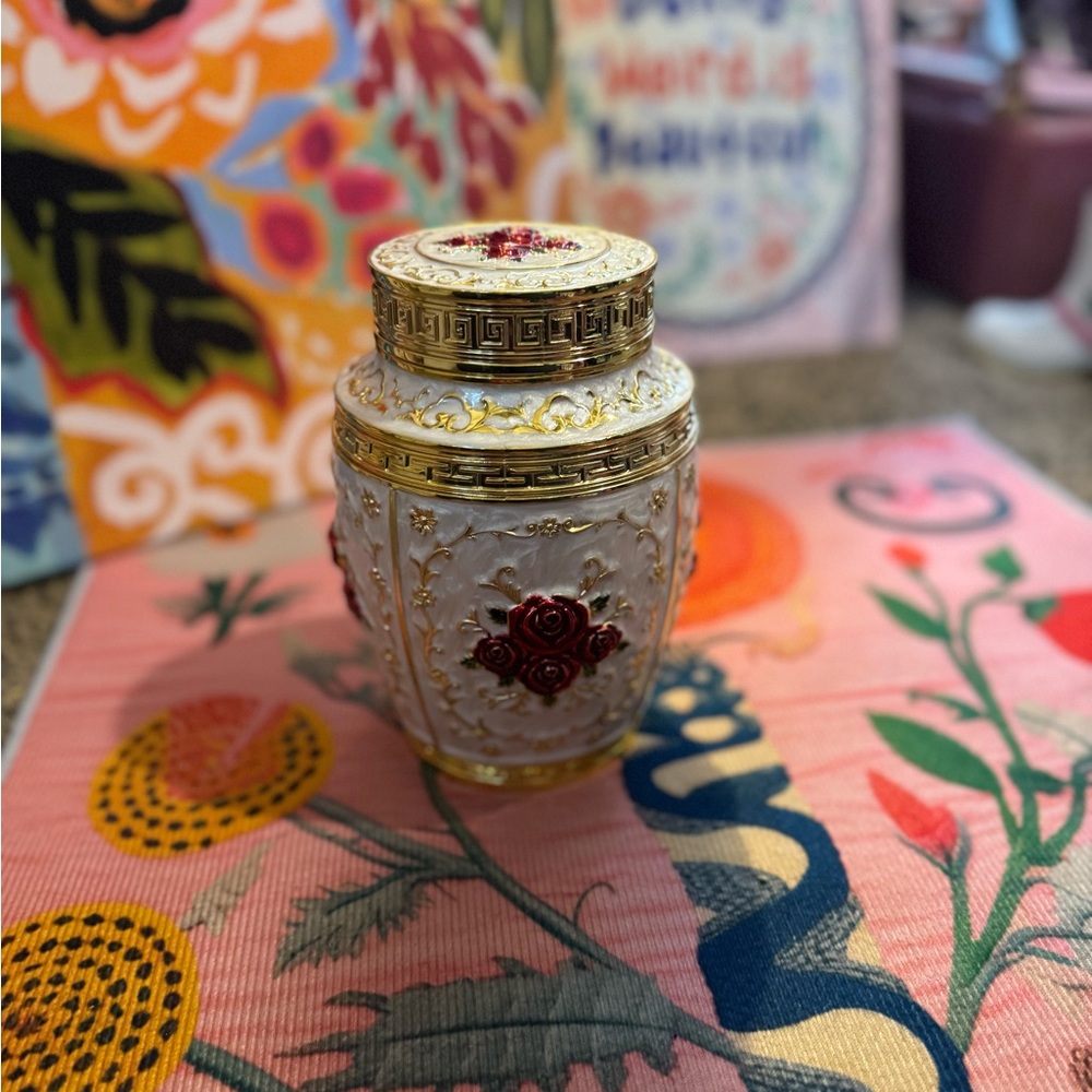 Ornate White and Gold Vase with Red Accents - Picture 3 of 6